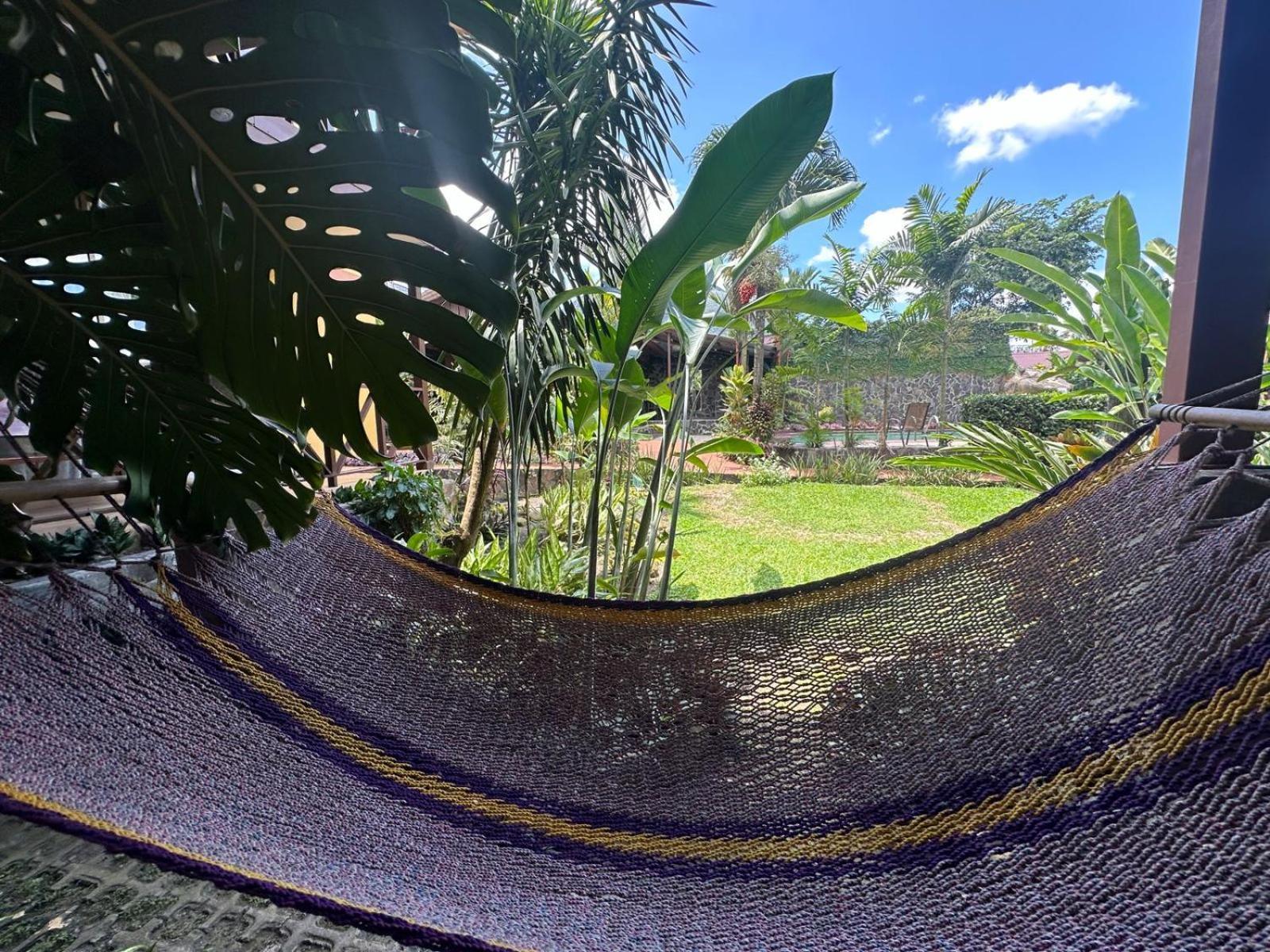 Hotel Iris Arenal La Fortuna Exterior photo